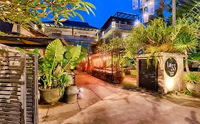 Lot 33 Boutique Hotel